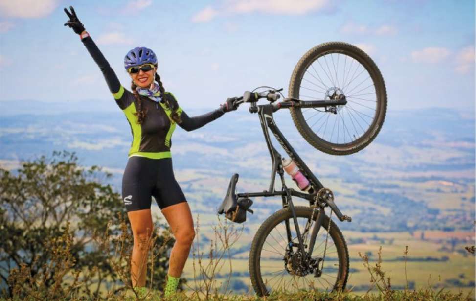 Bikers Rio pardo | SUA HISTÓRIA | Muita felicidade a bordo de uma bike: isto é Raquel Bueno!