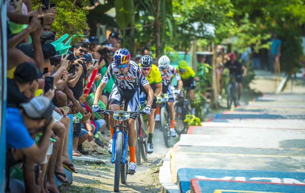 Bikers Rio pardo | Notícia | 3 | Brasil Ride 10 anos: Henrique Avancini e Manuel Fumic vencem prólogo com recorde