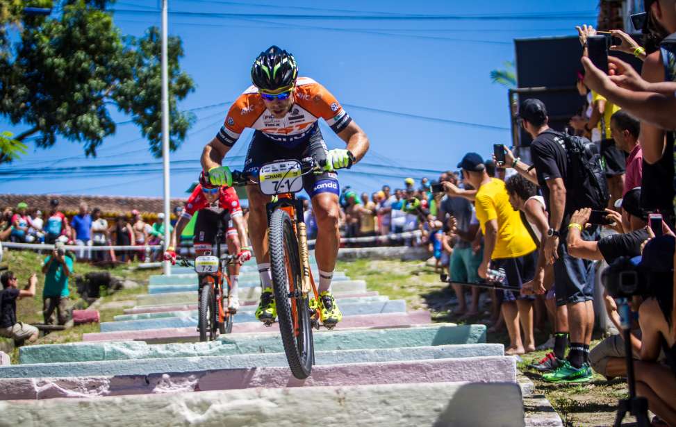 Bikers Rio pardo | Notícia | Holandês Hans Becking e dinamarquês Sebastian Fini largam na frente na Brasil Ride 2017