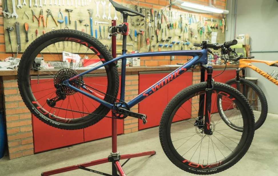 Bikers Rio Pardo | NOTÍCIAS | Você conhece a bike mais leve da da Specialized?