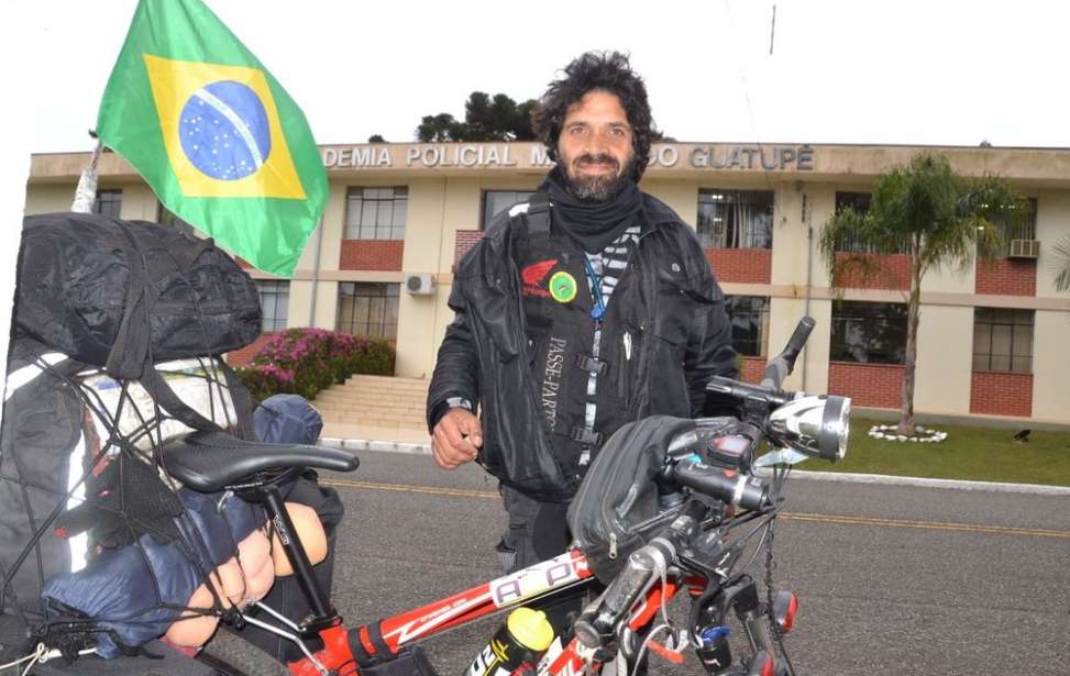 Bikers Rio Pardo | SUA HISTÓRIA | Ciclista que vive sobre duas rodas há mais de uma década passa por Curitiba antes de seguir ao Machu Picchu